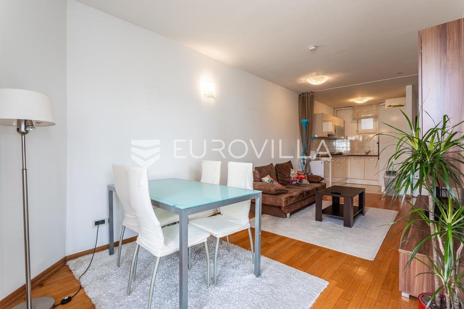 Flat For sale - Splitsko-dalmatinska Split