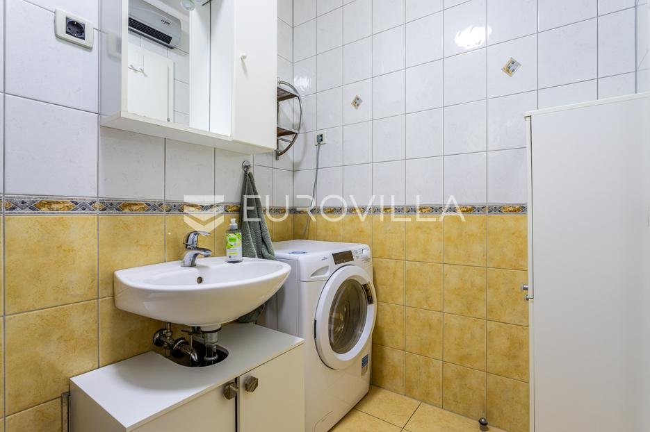 Flat For sale - Splitsko-dalmatinska Split