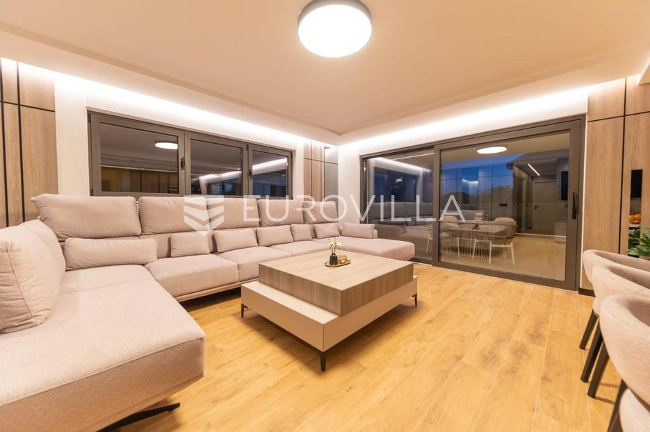 Haus Zu verkaufen - Zadarska Zadar
