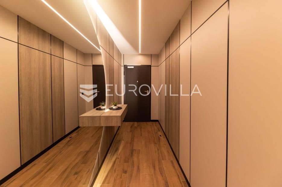 Haus Zu verkaufen - Zadarska Zadar