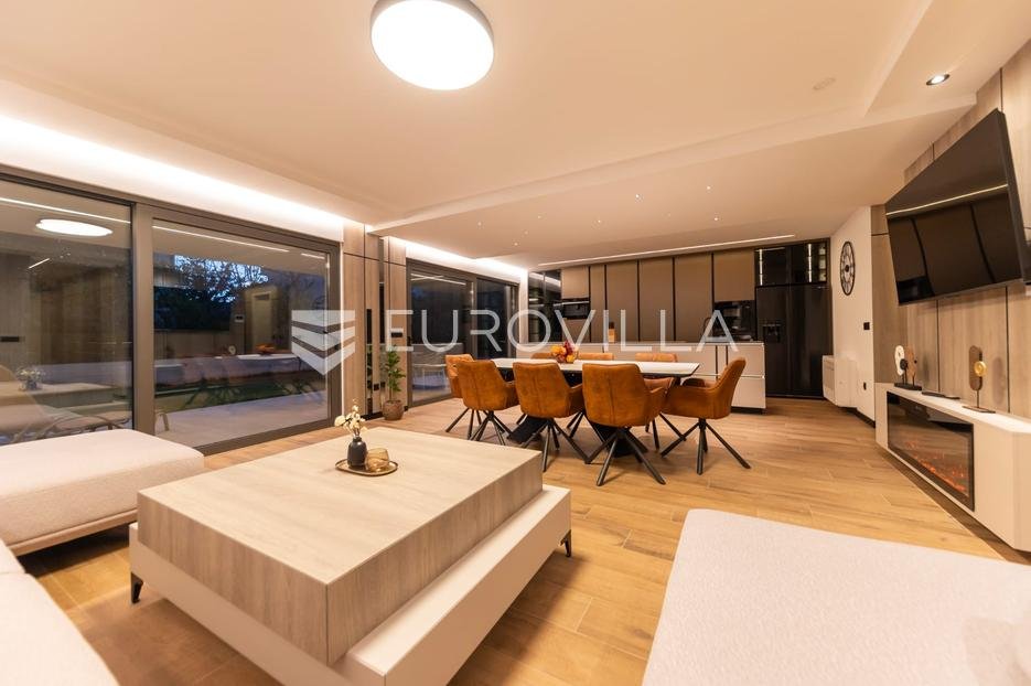 Haus Zu verkaufen - Zadarska Zadar