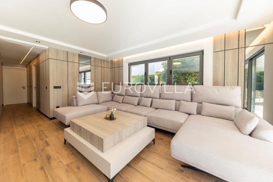 Haus Zu verkaufen - Zadarska Zadar