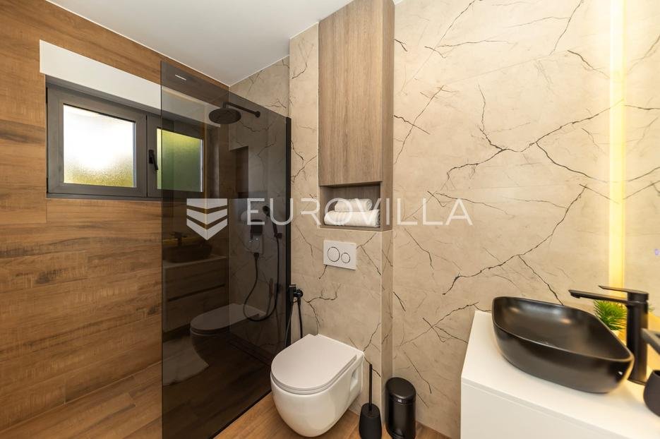 Haus Zu verkaufen - Zadarska Zadar