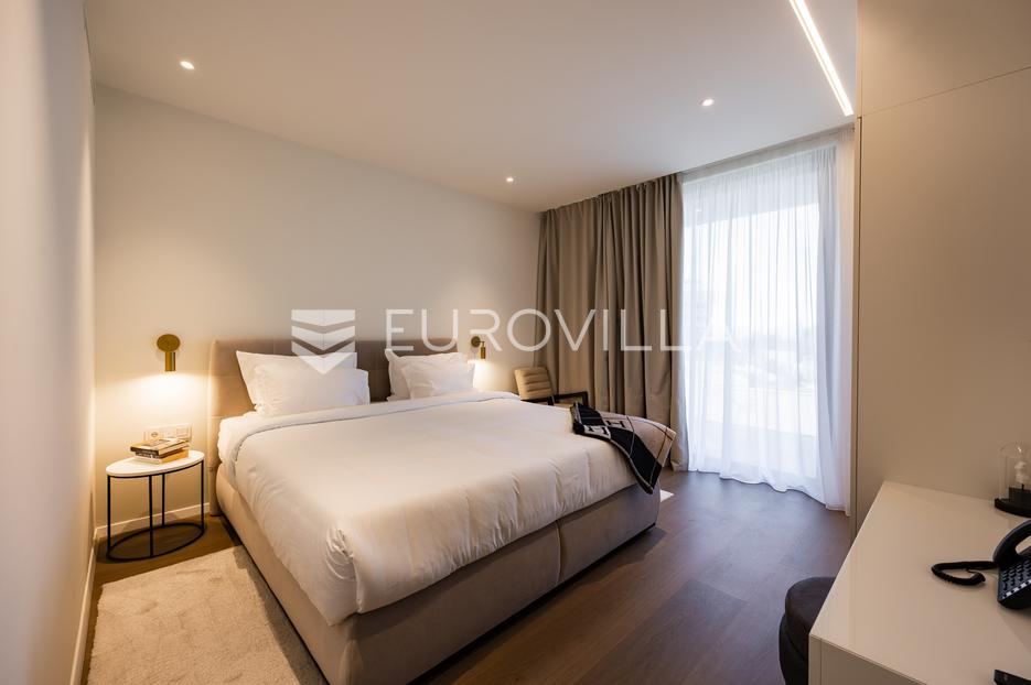 Casa In vendita -  Umag