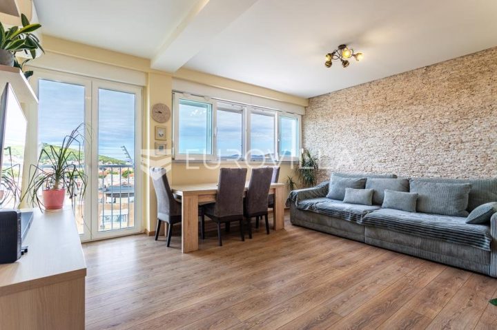 Stan za najam 55 m² – Manuš
