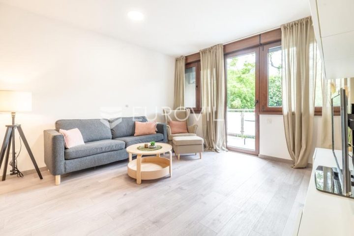 Flat For rent - Grad Zagreb Donji Grad - foto 3/9