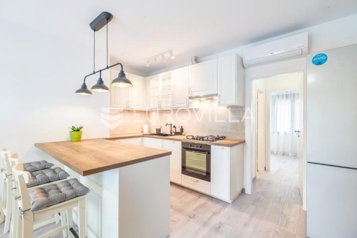 Flat For rent - Grad Zagreb Donji Grad - foto 4/9