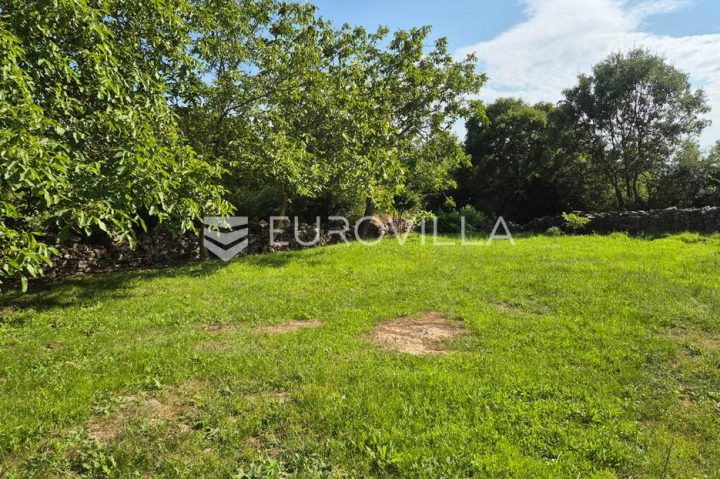 Pozemok na predaj 1154 m² – Dubravci