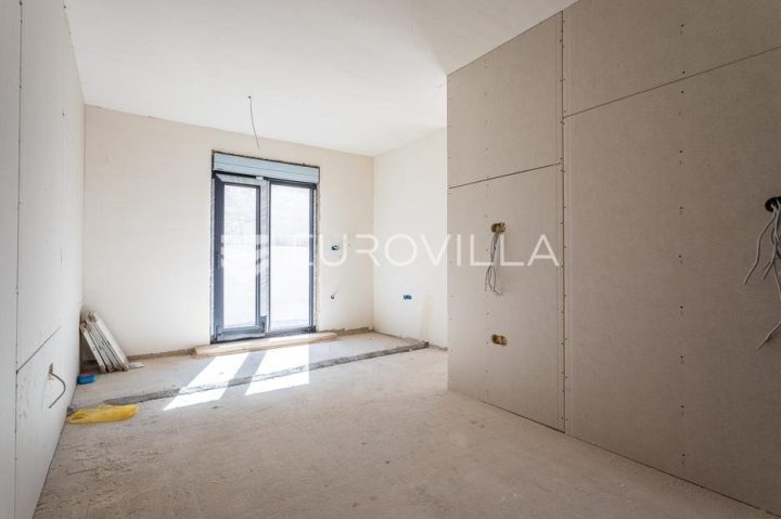 Apartmán na predaj 47 m² – Podstrana