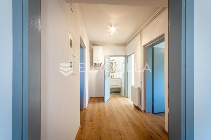 House for sale 88 m² – Centar