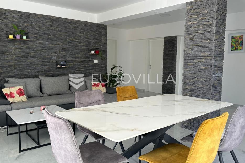 Apartma Na predaj -  Rab