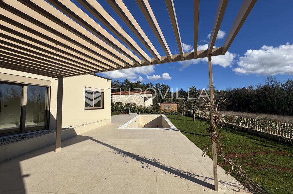 Casa In vendita -  Višnjan