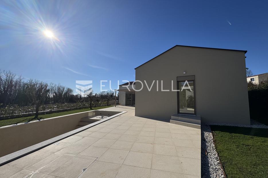 Casa In vendita -  Višnjan