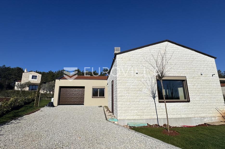 Casa In vendita -  Višnjan