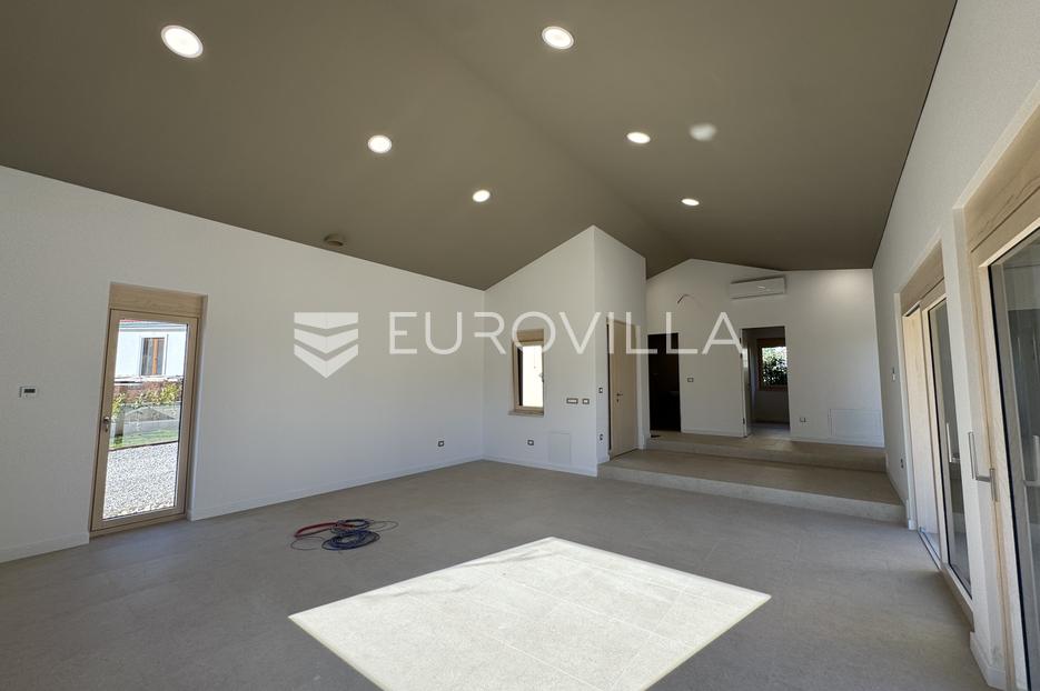 Casa In vendita -  Višnjan