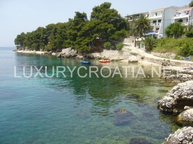 Hiša na predaj 490 m² – Živogošće