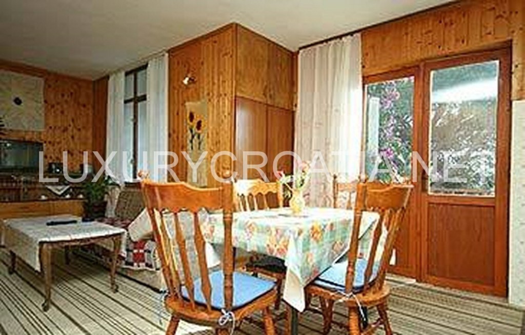 House For sale - SPLITSKO-DALMATINSKA  PODGORA 