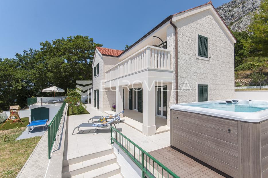 Casa In vendita -  Dugi Rat