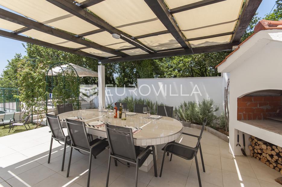 Casa In vendita -  Dugi Rat
