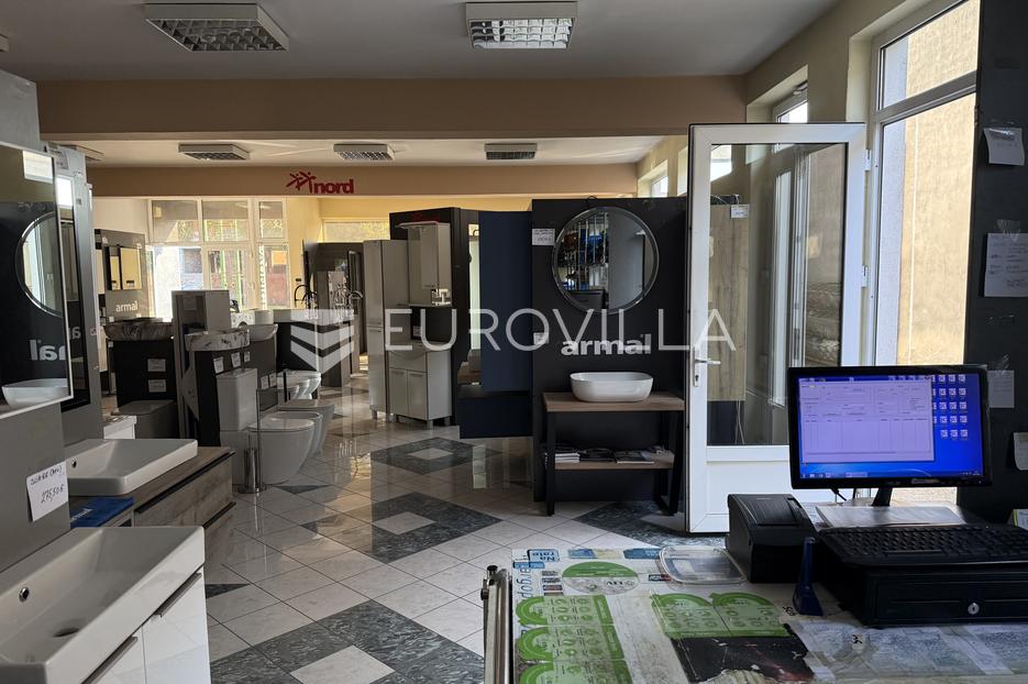 Commerciale In vendita -  Vinkovci