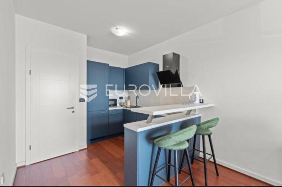 Apartma Na predaj -  Crikvenica