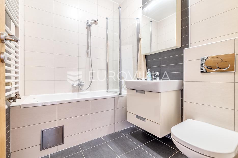 Appartement À vendre -  Trnje