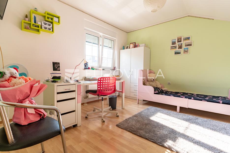 Haus Zu verkaufen -  Požega