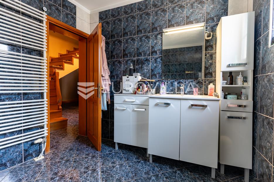 Haus Zu verkaufen -  Požega