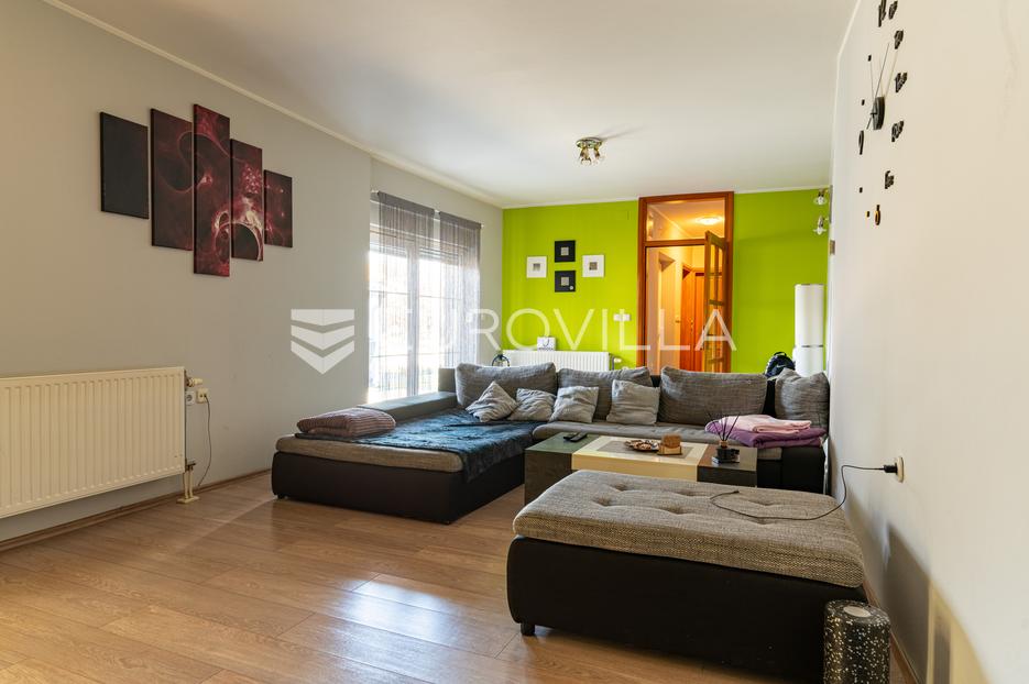 Haus Zu verkaufen -  Požega