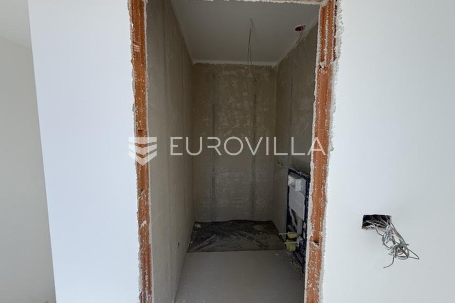 House For sale - Istarska Ližnjan