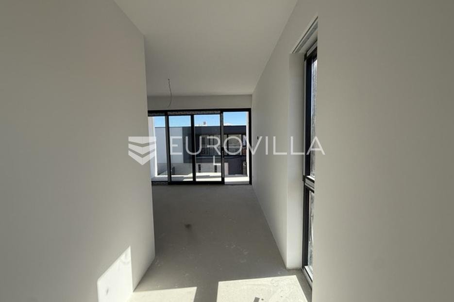 House For sale - Istarska Ližnjan