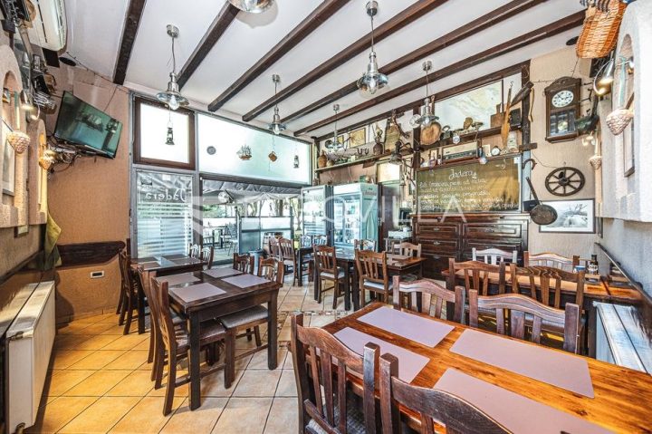 Locaux commerciaux à vendre 46 m² – Vrbik