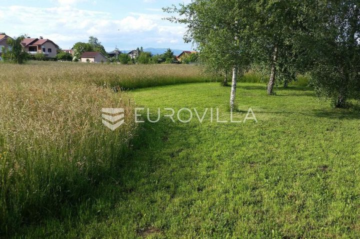 Terrain à vendre 7551 m² – Brezovica