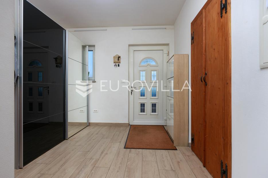 Casa In vendita -  Viškovo