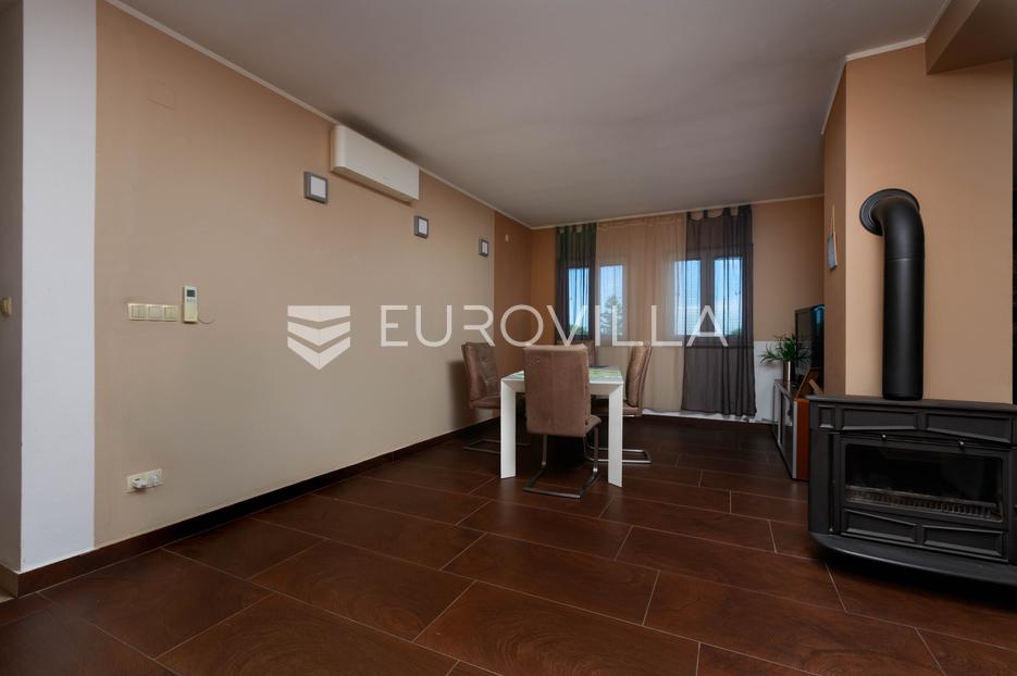 Casa In vendita -  Viškovo