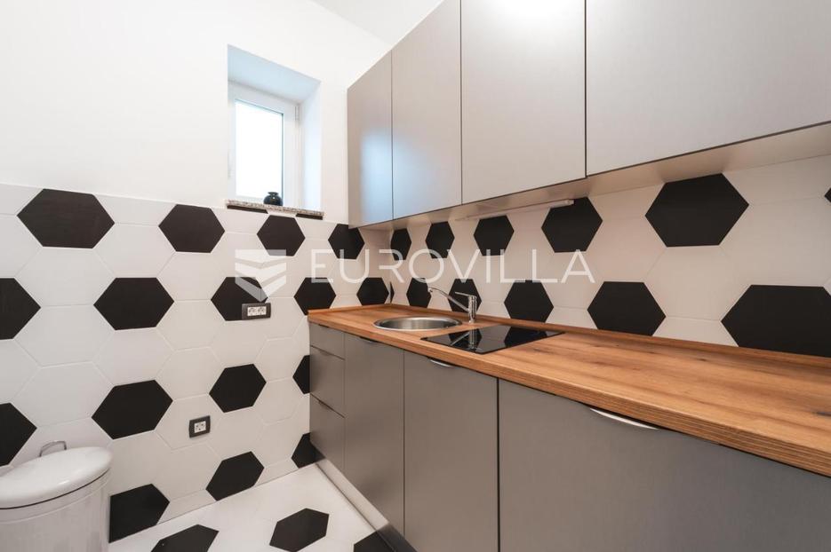 Flat For sale -  Donji Grad