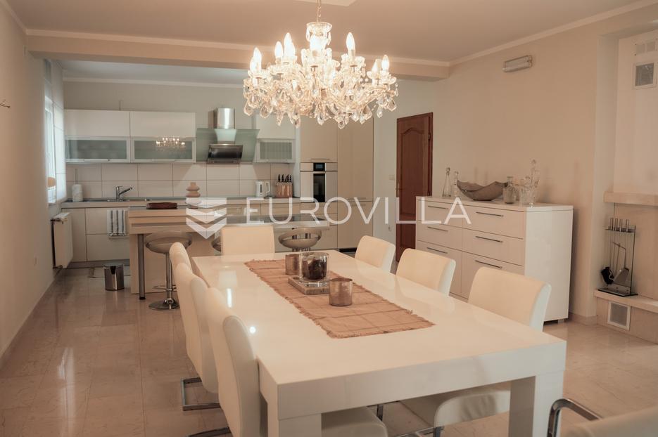 Casa In vendita -  Vinkovci