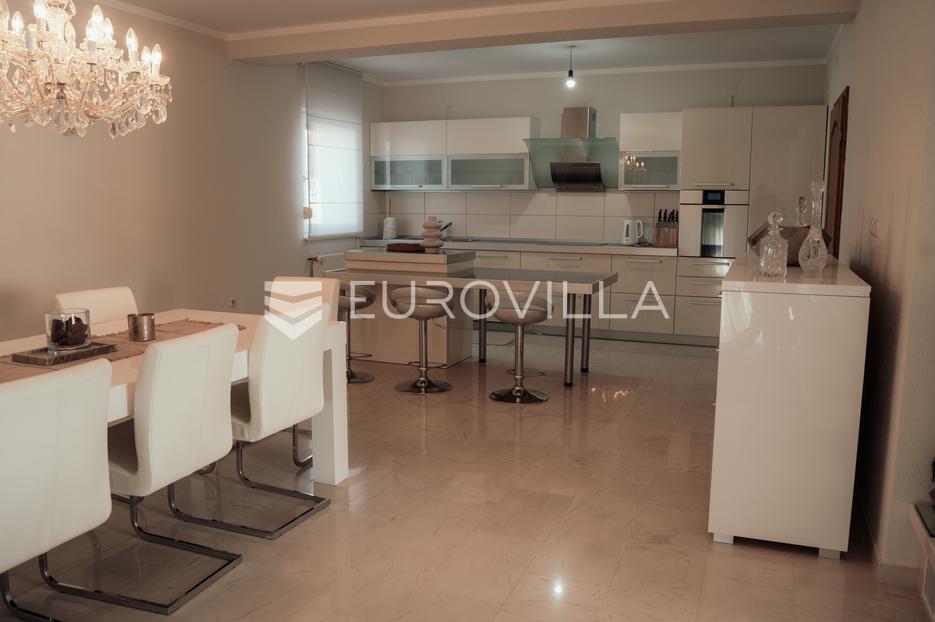 Casa In vendita -  Vinkovci