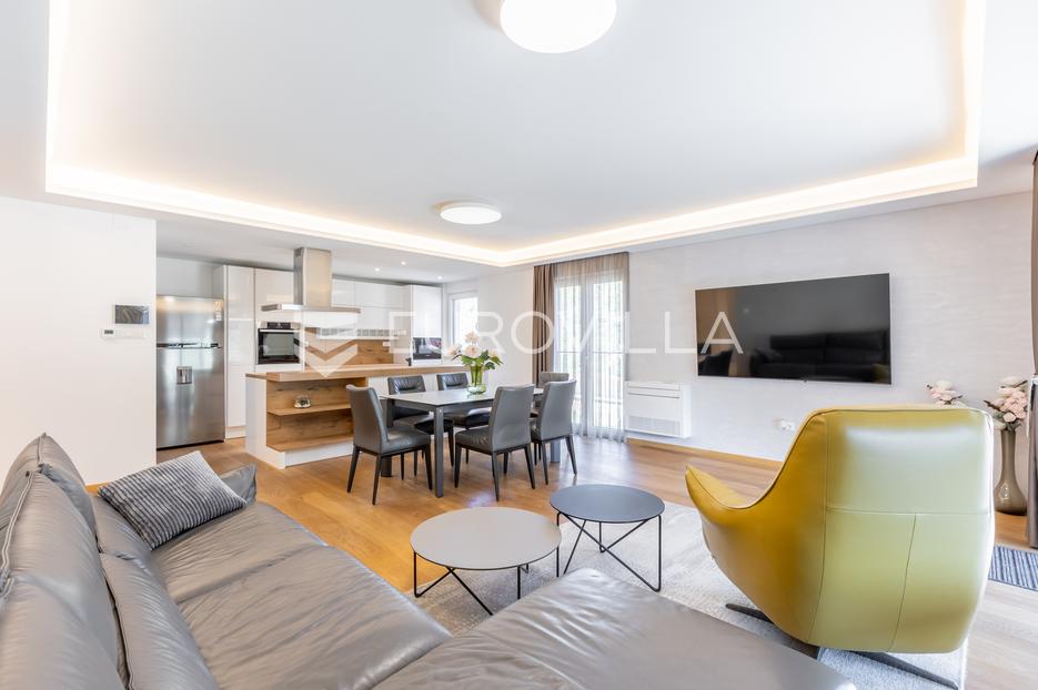 Haus Zu verkaufen -  Split - Okolica