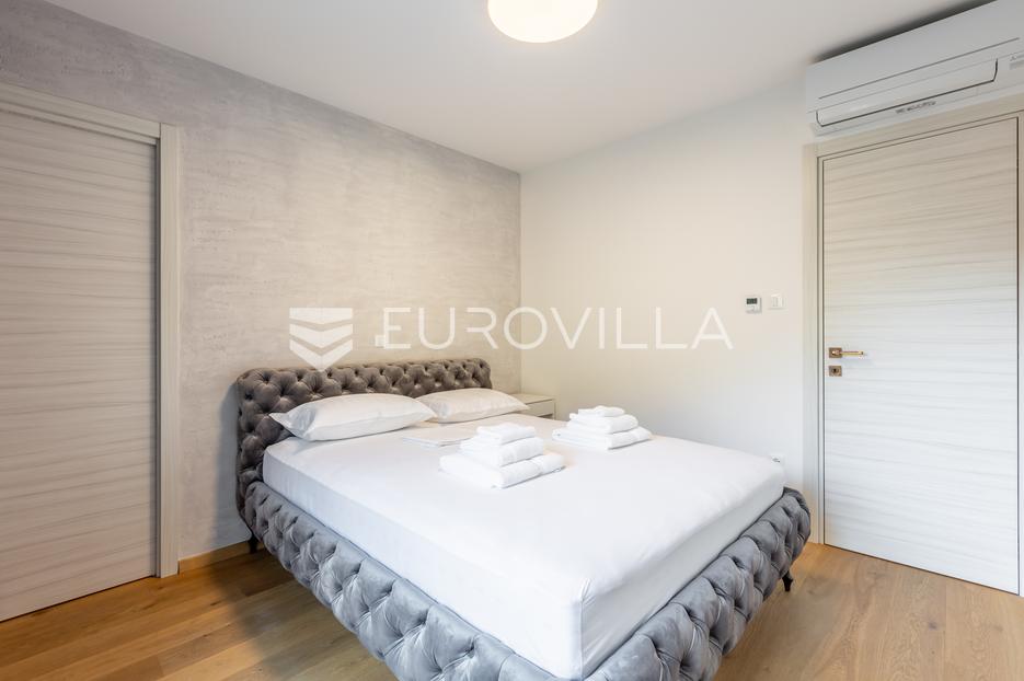 Haus Zu verkaufen -  Split - Okolica