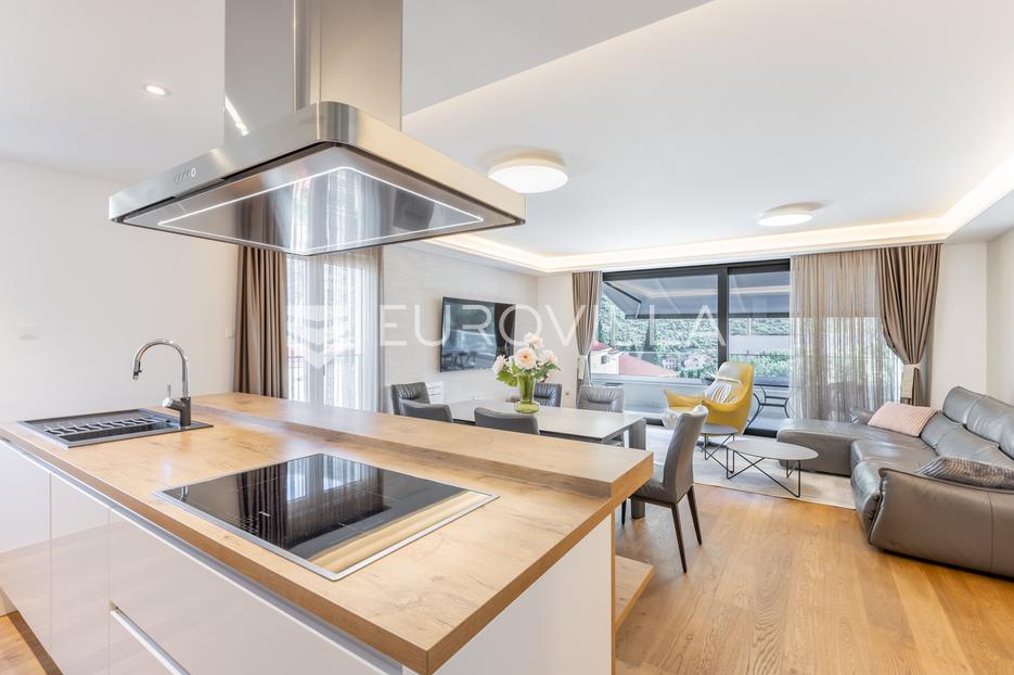 Haus Zu verkaufen -  Split - Okolica
