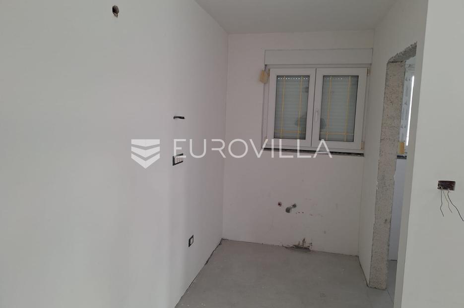 Haus Zu verkaufen - Karlovačka Karlovac - Okolica