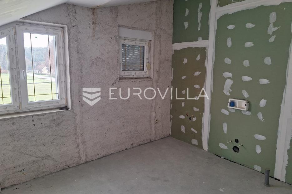 Haus Zu verkaufen - Karlovačka Karlovac - Okolica