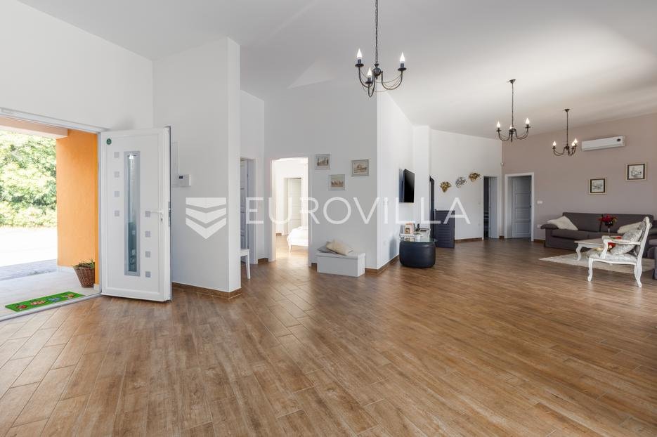 Maison À vendre - Istarska Svetvinčenat