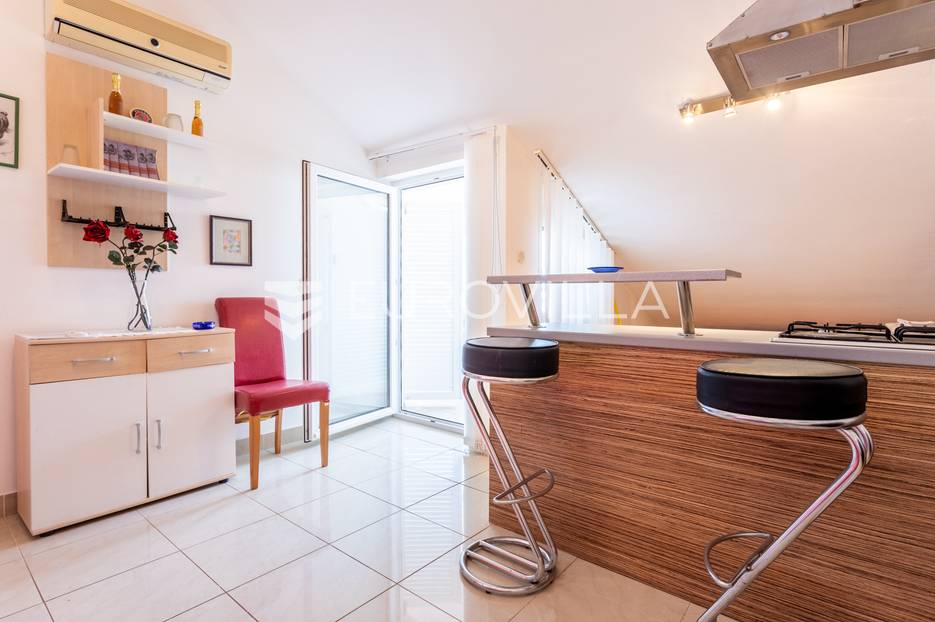 Maison À vendre -  Novalja
