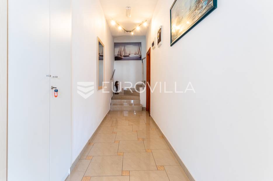 Maison À vendre -  Novalja