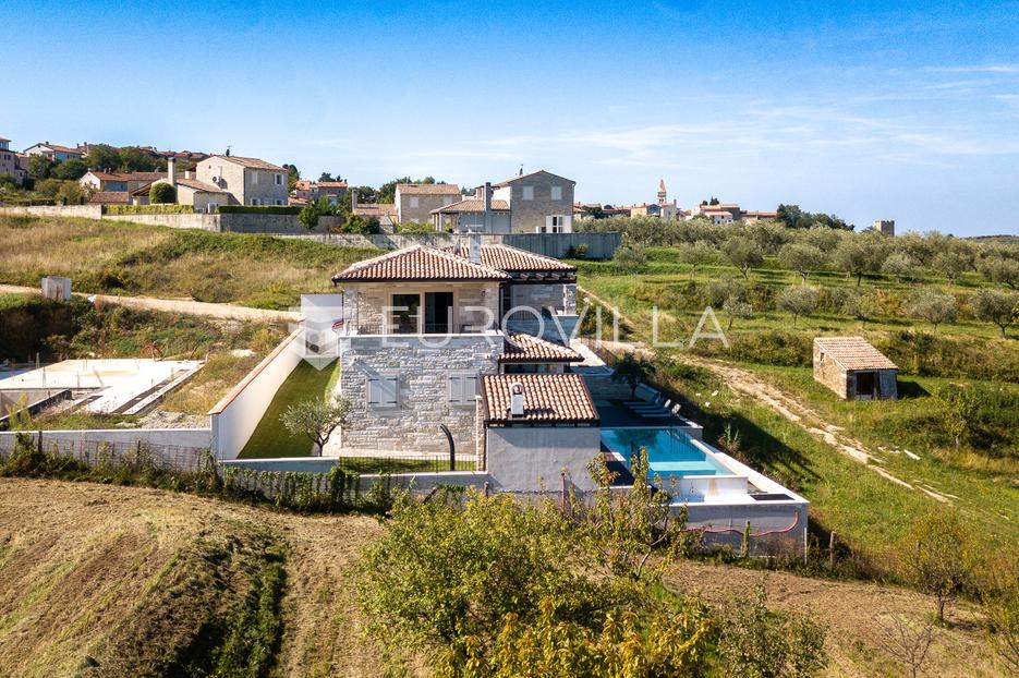 House For sale -  Buje