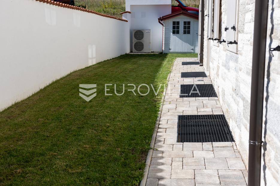 House For sale -  Buje