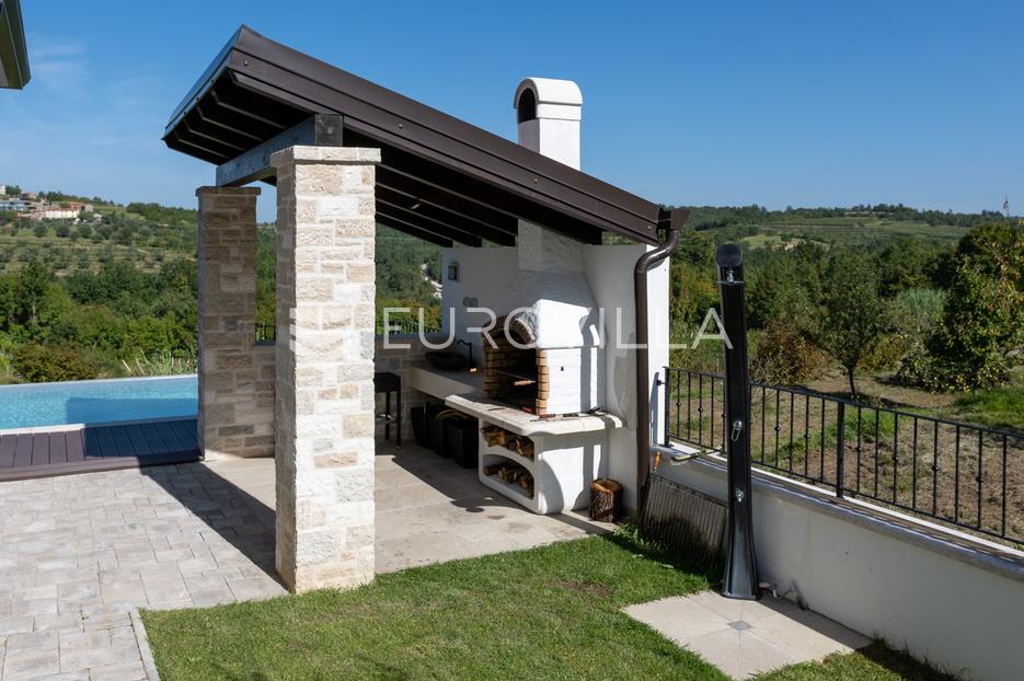 House For sale -  Buje