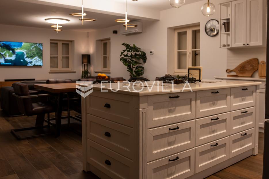 House For sale -  Buje